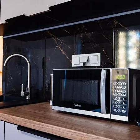 Funkcjonalne Blisko Przystankow * Varsavia