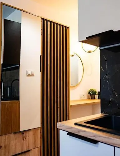 Funkcjonalne Blisko Przystankow Apartment Warschau