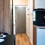 Funkcjonalne Blisko Przystankow Appartement *