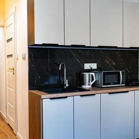 Appartement Funkcjonalne Blisko Przystankow *